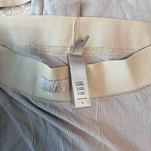 Skims Ribbed Set - Picture 2 of 3